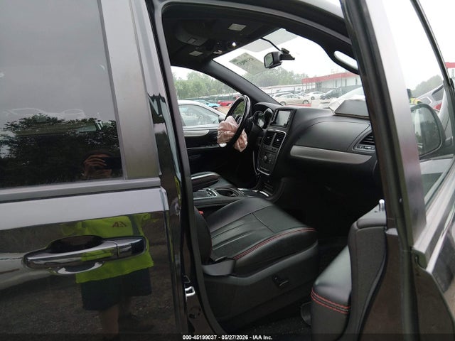 2015 Dodge Grand Caravan R/t მანქანა იყიდება აუქციონზე, vin: 2C4RDGEG8FR670730, აუქციონის ნომერი: 45199037