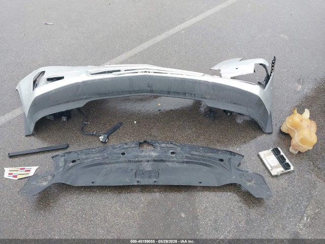 2018 Cadillac Escalade Esv Platinum მანქანა იყიდება აუქციონზე, vin: 1GYS4KKJ6JR130645, აუქციონის ნომერი: 45199055
