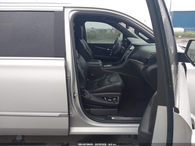 2018 Cadillac Escalade Esv Platinum მანქანა იყიდება აუქციონზე, vin: 1GYS4KKJ6JR130645, აუქციონის ნომერი: 45199055