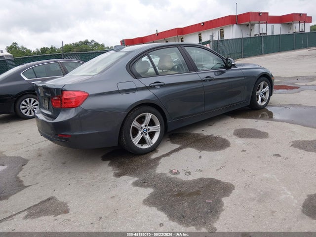 2013 Bmw 328i Xdrive მანქანა იყიდება აუქციონზე, vin: WBA3B5G51DNS04141, აუქციონის ნომერი: 45199070