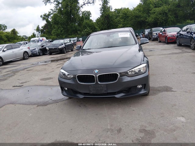 2013 Bmw 328i Xdrive მანქანა იყიდება აუქციონზე, vin: WBA3B5G51DNS04141, აუქციონის ნომერი: 45199070