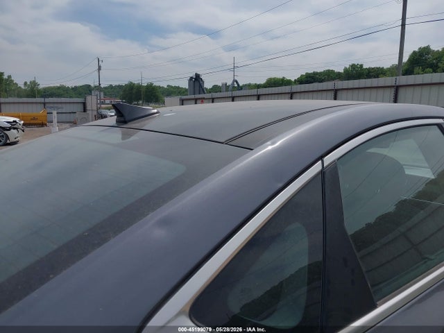 Hyundai Genesis 3.8 2015 KMHGN4JEXFU048748 Image 17
