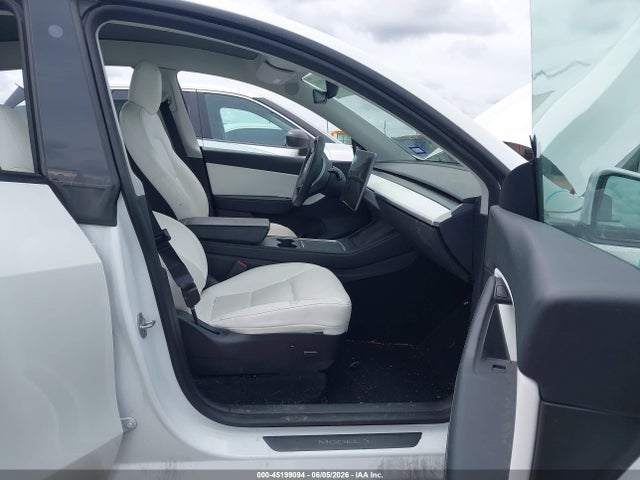 Продажа на аукционе авто 2021 Tesla Model Y Long Range Dual Motor All-wheel Drive, vin: 5YJYGDEE6MF306587, номер лота: 45199094