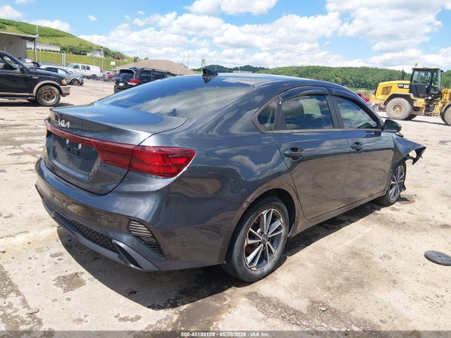 45199109 :رقم المزاد ، 3KPF24AD9NE465047 vin ، 2022 Kia Forte Lxs مزاد بيع
