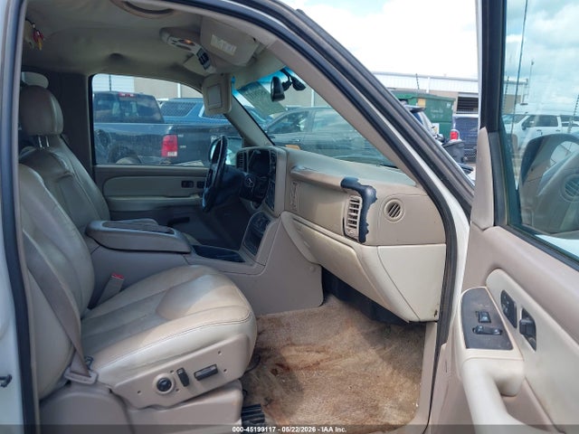 45199117 :رقم المزاد ، 3GKEC16Z53G317401 vin ، 2003 Gmc Yukon Xl 1500 Slt مزاد بيع