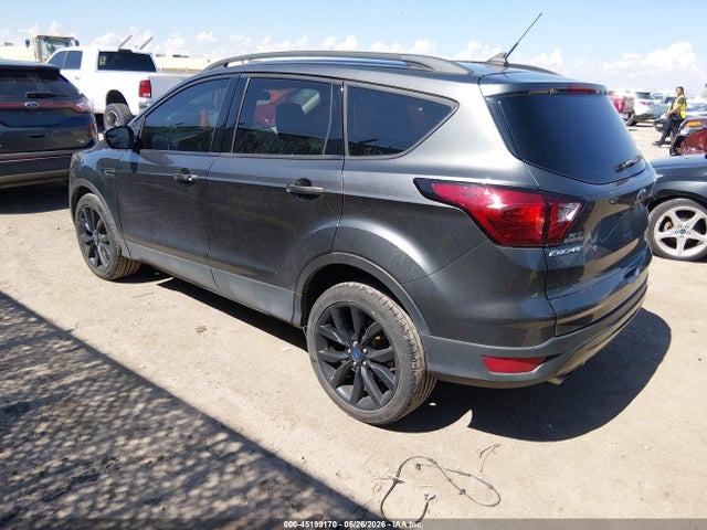 Ford ESCAPE SE 2019 1FMCU0GD7KUA18836 Image 3