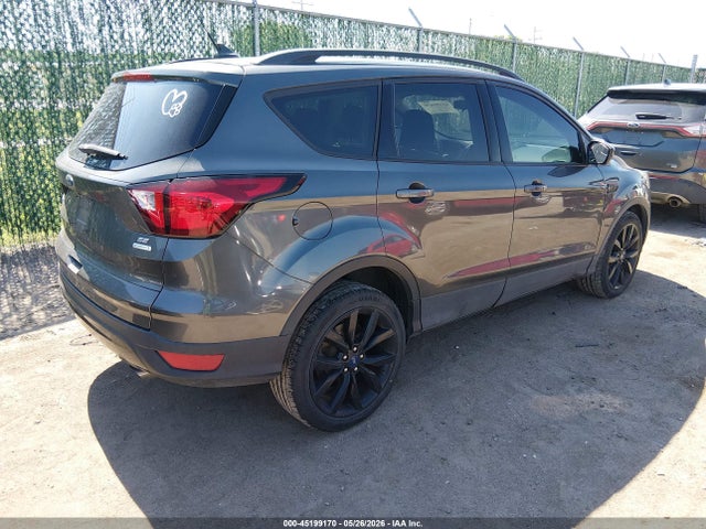 Ford ESCAPE SE 2019 1FMCU0GD7KUA18836 Image 4