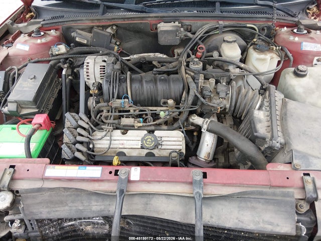 45199172 :رقم المزاد ، 1G4CW52K0X4645172 vin ، 1999 Buick Park Avenue مزاد بيع