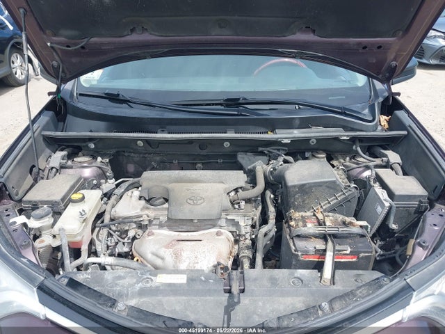 Toyota RAV4 LE 2018 2T3BFREV9JW794042 Image 10