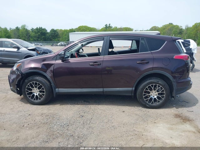 2T3BFREV9JW794042 Toyota RAV4 LE