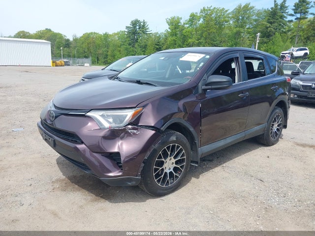2T3BFREV9JW794042 Toyota RAV4 LE