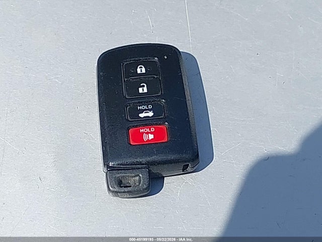 4T1BD1FKXEU129936 Toyota Camry Hybrid Le