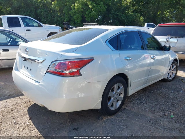 Продажа на аукционе авто 2015 Nissan Altima 2.5 S, vin: 1N4AL3APXFC591234, номер лота: 45199237