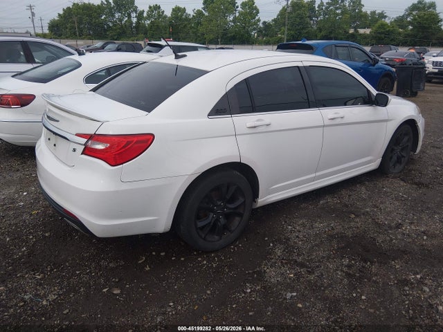 Продаж на аукціоні авто 2014 Chrysler 200 Limited, vin: 1C3CCBCG6EN164585, номер лоту: 45199282