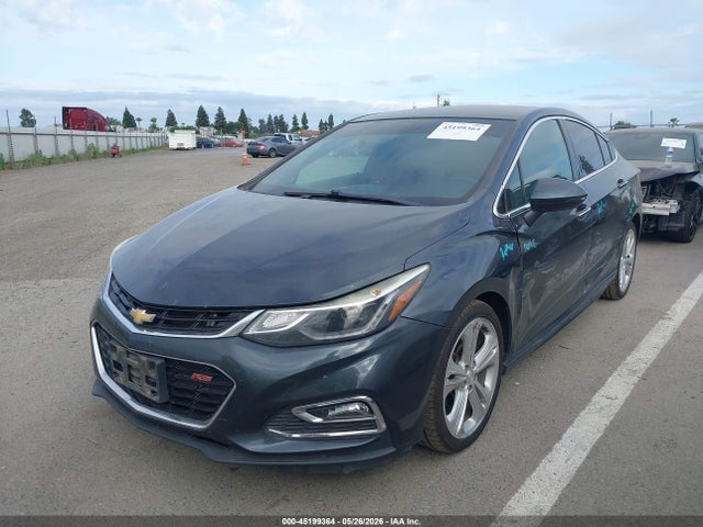 Chevrolet Cruze Premier Auto 2017 1G1BF5SM0H7172626 Image 2