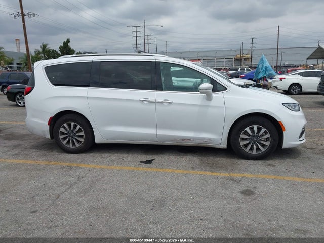 2C4RC1BG4MR503041 Chrysler Pacifica Touring L