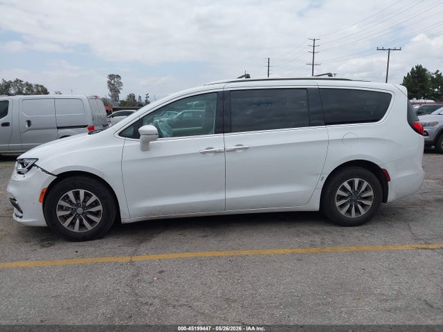 2C4RC1BG4MR503041 Chrysler Pacifica Touring L