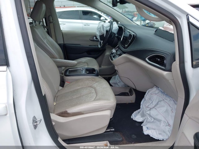 2C4RC1BG4MR503041 Chrysler Pacifica Touring L