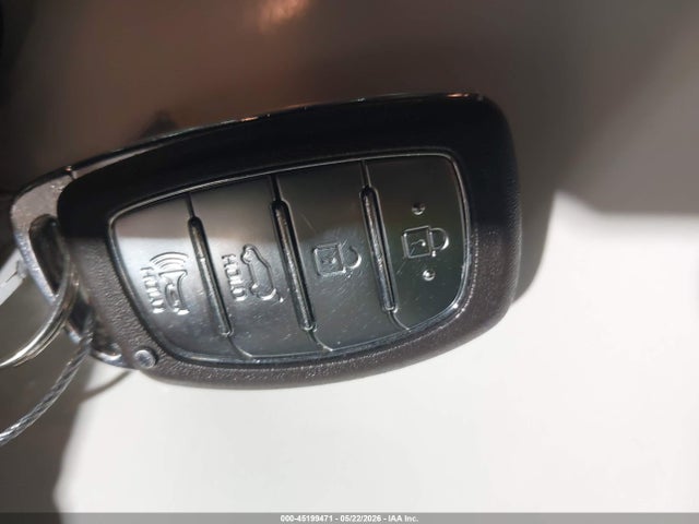 45199471 :رقم المزاد ، KMHC65LD9KU105716 vin ، 2019 Hyundai Ioniq Plug-in Hybrid مزاد بيع