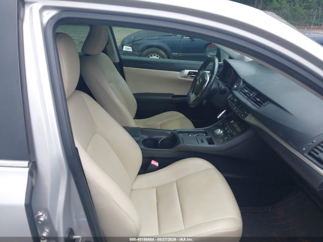 2011 Lexus Ct 200h Premium მანქანა იყიდება აუქციონზე, vin: JTHKD5BH9B2015132, აუქციონის ნომერი: 45199484