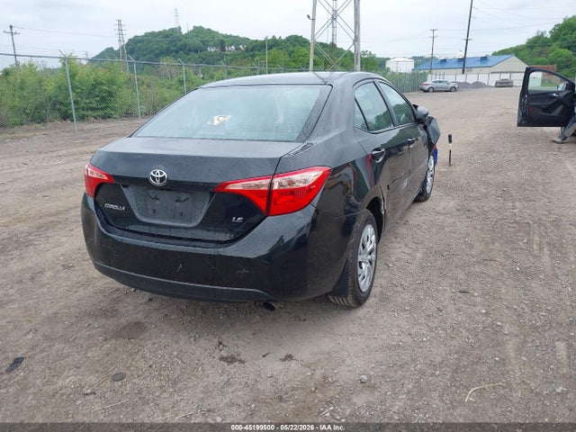 45199500 :رقم المزاد ، 2T1BURHE5HC900444 vin ، 2017 Toyota Corolla Le مزاد بيع