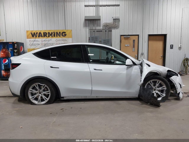Продажа на аукционе авто 2023 Tesla Model Y Awd/long Range Dual Motor All-wheel Drive, vin: 7SAYGDEE6PF675621, номер лота: 45199547