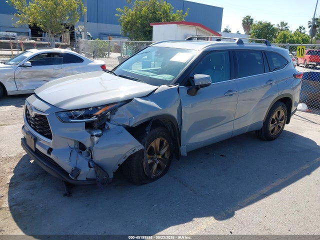 2022 Toyota Highlander Hybrid Xle Bronze Edition მანქანა იყიდება აუქციონზე, vin: 5TDABRCH6NS552742, აუქციონის ნომერი: 45199588