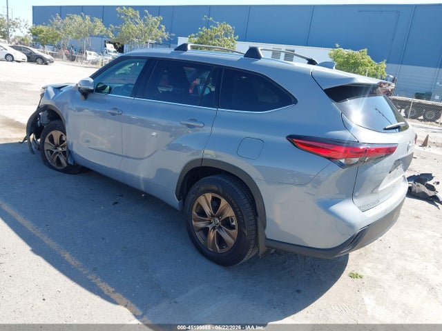 2022 Toyota Highlander Hybrid Xle Bronze Edition მანქანა იყიდება აუქციონზე, vin: 5TDABRCH6NS552742, აუქციონის ნომერი: 45199588