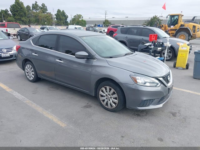 45199624 :رقم المزاد ، 3N1AB7AP3JY293647 vin ، 2018 Nissan Sentra S مزاد بيع