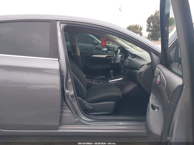 45199624 :رقم المزاد ، 3N1AB7AP3JY293647 vin ، 2018 Nissan Sentra S مزاد بيع