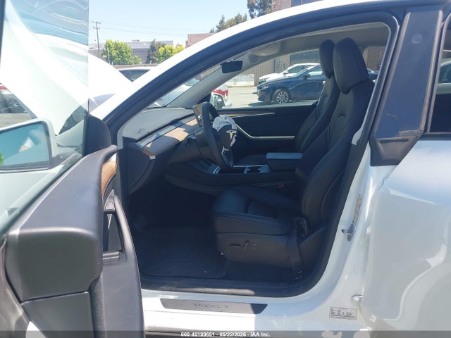 2023 Tesla Model Y მანქანა იყიდება აუქციონზე, vin: 7SAYGDEE1PF884300, აუქციონის ნომერი: 45199651