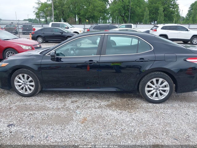 Toyota CAMRY LE 2020 4T1C11AK7LU927084 Image 14