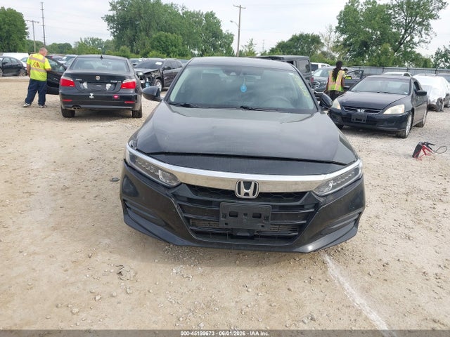 45199673 :رقم المزاد ، 1HGCV1F14JA176406 vin ، 2018 Honda Accord Lx مزاد بيع