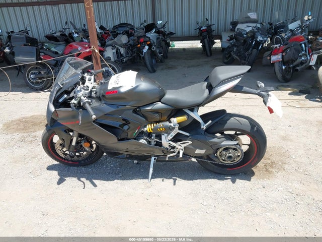 Ducati Panigale V2 2024 ZDMHAATW6RB013556 Image 13