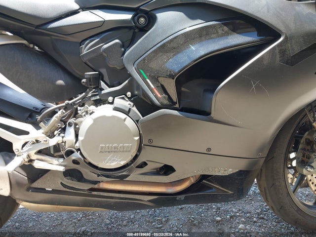 Ducati Panigale V2 2024 ZDMHAATW6RB013556 Image 8