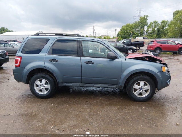 2010 Ford Escape Xlt მანქანა იყიდება აუქციონზე, vin: 1FMCU0D78AKC64609, აუქციონის ნომერი: 45199710