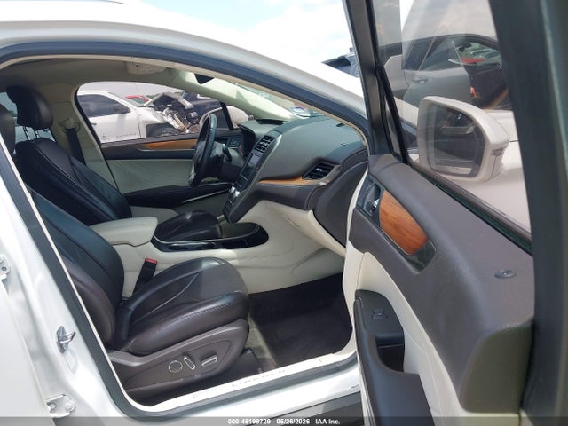 45199729 :رقم المزاد ، 5LMCJ1A94FUJ29303 vin ، 2015 Lincoln Mkc مزاد بيع