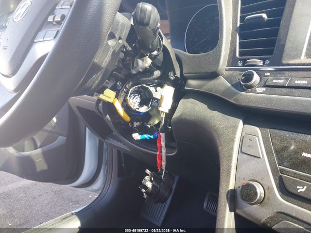 45199732 :رقم المزاد ، 5NPD84LF2JH328476 vin ، 2018 Hyundai Elantra Sel مزاد بيع
