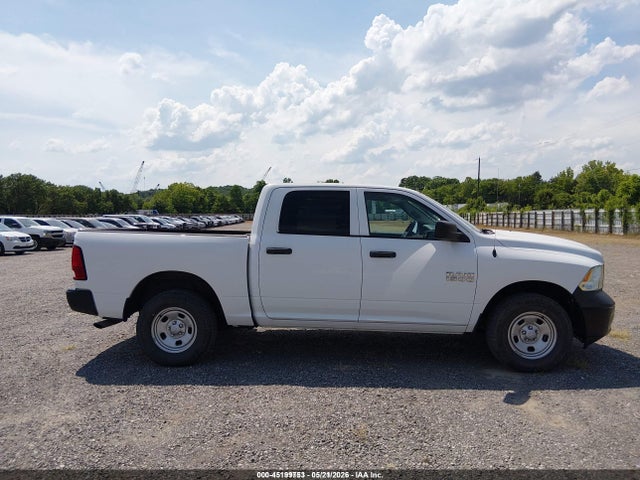 Продаж на аукціоні авто 2018 Ram 1500 Tradesman  4x4 5'7 Box, vin: 1C6RR7KG6JS315849, номер лоту: 45199753