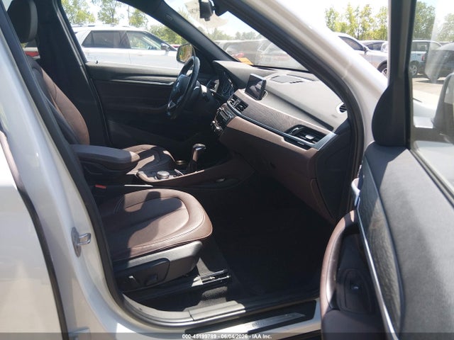 2017 Bmw X1 Xdrive28i მანქანა იყიდება აუქციონზე, vin: WBXHT3Z38H4A53841, აუქციონის ნომერი: 45199789