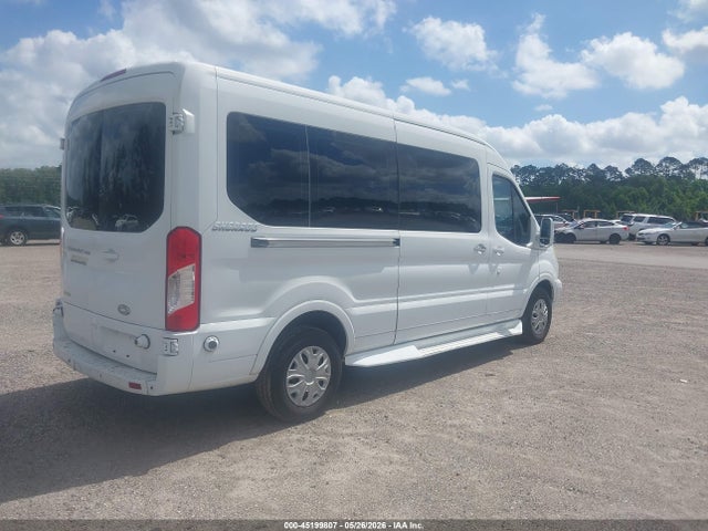 2015 Ford Transit-250 მანქანა იყიდება აუქციონზე, vin: 1FTYR2CG6FKA39315, აუქციონის ნომერი: 45199807