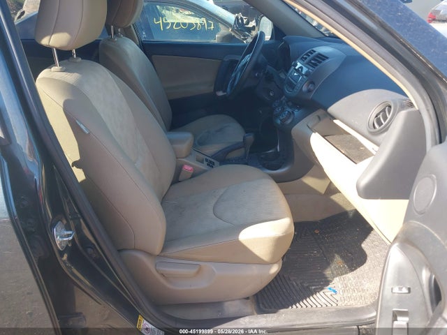 45199899 :رقم المزاد ، 2T3BF4DV9BW128899 vin ، 2011 Toyota Rav4 مزاد بيع