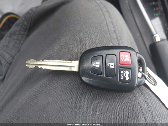 Продаж на аукціоні авто 2016 Toyota Corolla Le, vin: 2T1BURHE3GC745228, номер лоту: 45199967