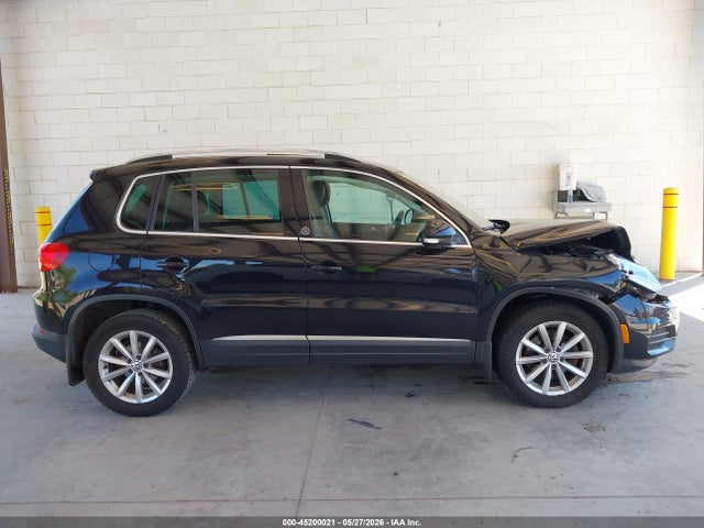 Aukcja sprzedaży 2017 Volkswagen Tiguan 2.0t Wolfsburg Edition, vin: WVGSV7AX5HK011277, numer aukcji: 45200021