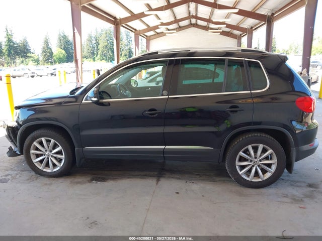 Aukcja sprzedaży 2017 Volkswagen Tiguan 2.0t Wolfsburg Edition, vin: WVGSV7AX5HK011277, numer aukcji: 45200021