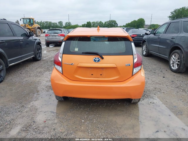 Продаж на аукціоні авто 2015 Toyota Prius C Two, vin: JTDKDTB39F1092413, номер лоту: 45200029