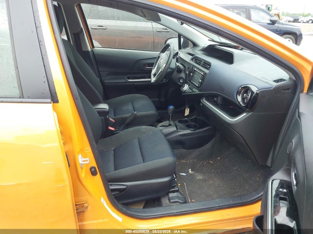 Продаж на аукціоні авто 2015 Toyota Prius C Two, vin: JTDKDTB39F1092413, номер лоту: 45200029