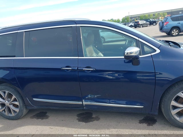 2018 Chrysler Pacifica Limited მანქანა იყიდება აუქციონზე, vin: 2C4RC1GG6JR259803, აუქციონის ნომერი: 45200048