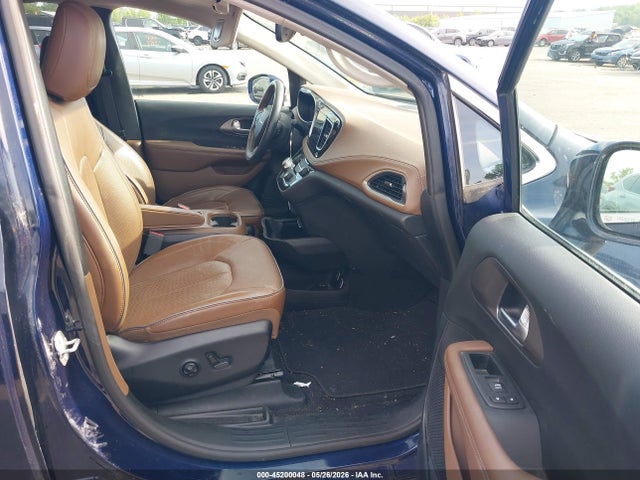 2018 Chrysler Pacifica Limited მანქანა იყიდება აუქციონზე, vin: 2C4RC1GG6JR259803, აუქციონის ნომერი: 45200048