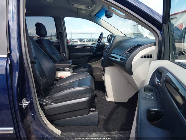 Продажа на аукционе авто 2016 Chrysler Town & Country Touring, vin: 2C4RC1BG6GR231208, номер лота: 45200064